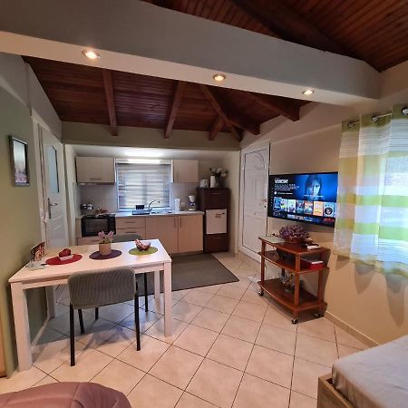 Semelia'S Guest House Spáta 外观 照片