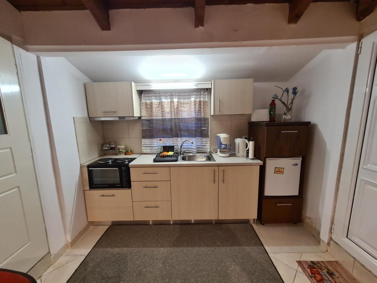 Semelia'S Guest House Spáta 外观 照片